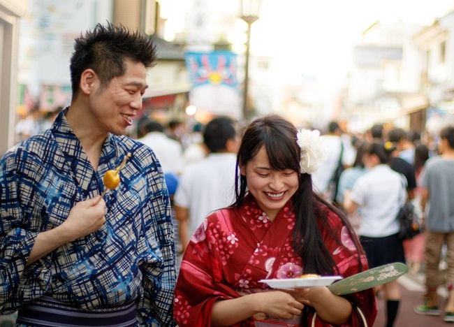 Nhật Bản: Dịch vụ thuê người quyến rũ vợ mình giá đắt 